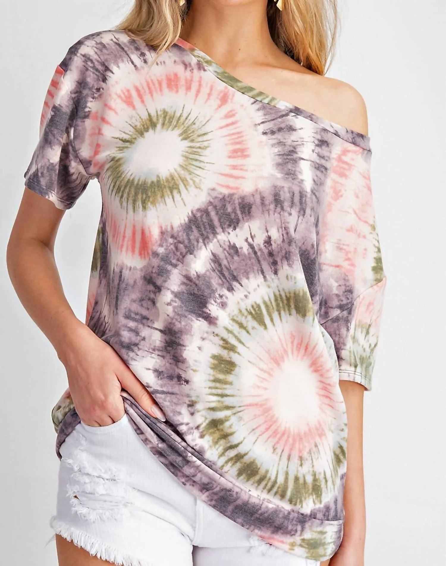 143 Story - Don't Worry Be Happy Top