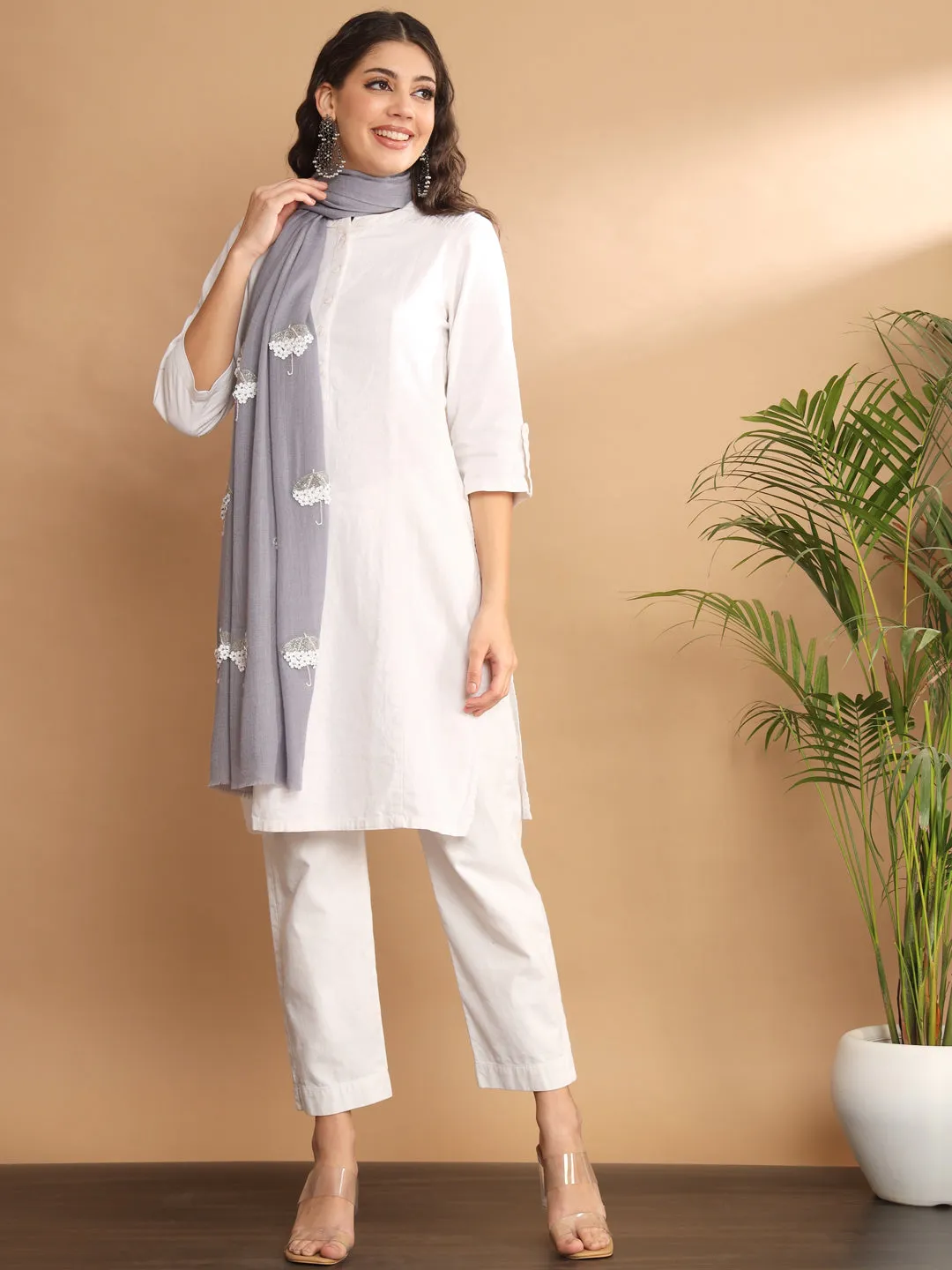 Grey Winter Shawl with white umbrellas