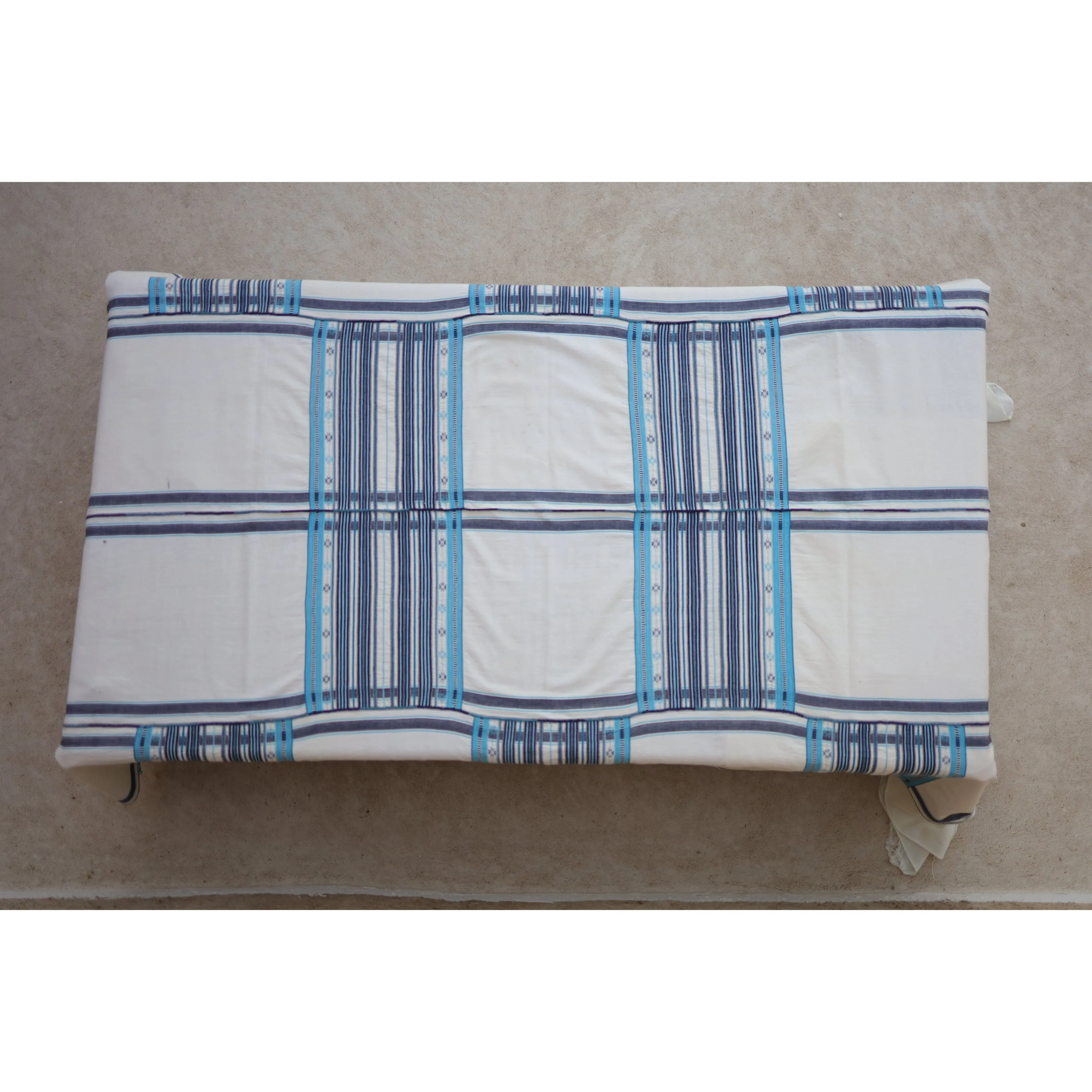 India, Vankar Vishram Valji Weaving, Bedspread
