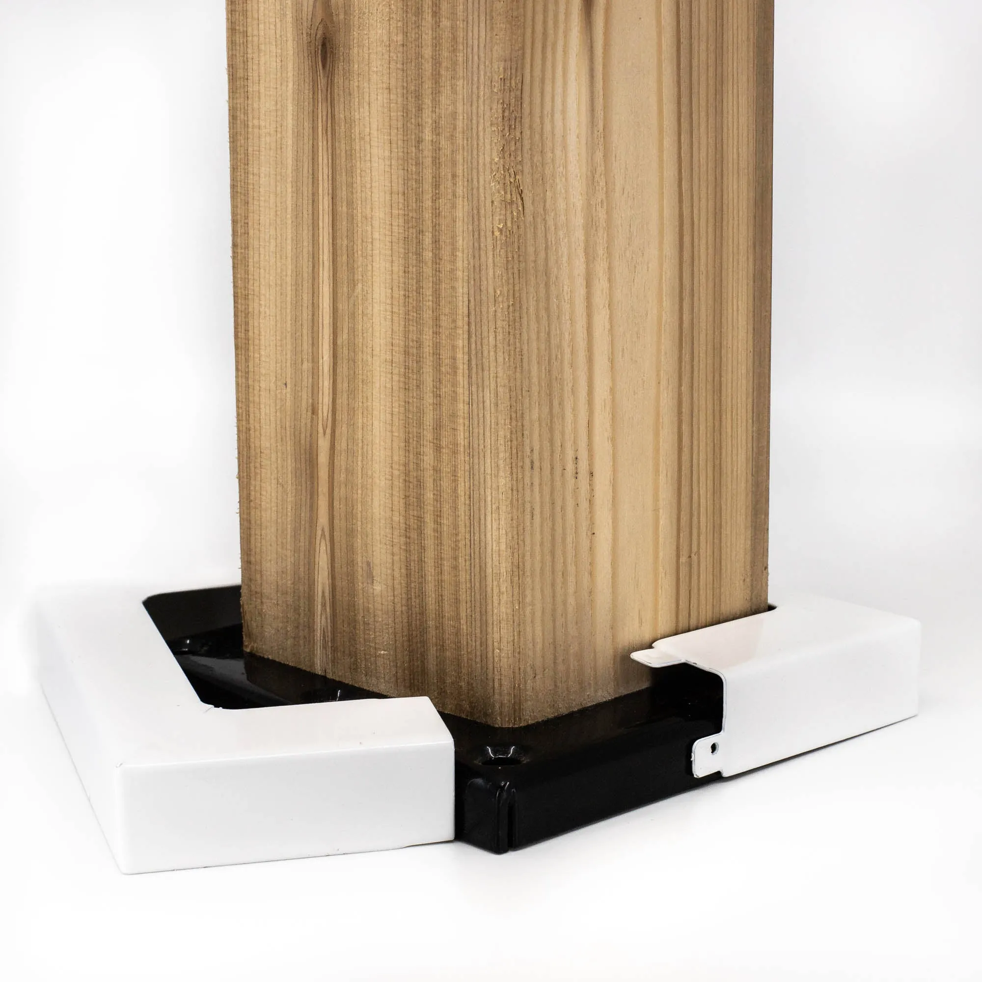 Scratch'n Dent Post Skirts